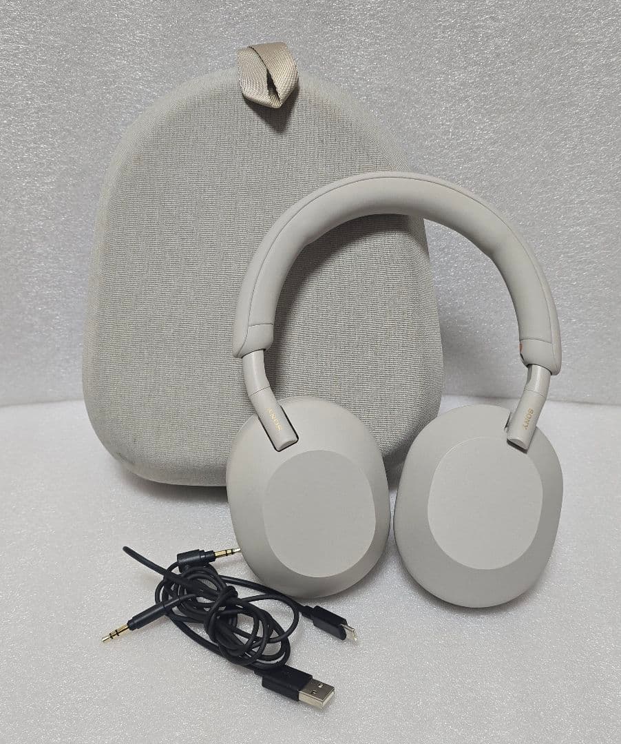 ワイヤレスヘッドホン WH-1000XM5