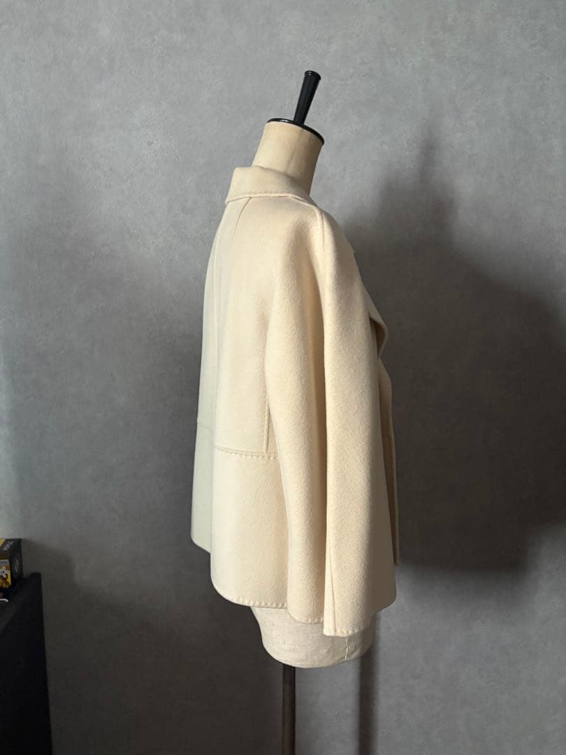 ADORE カシミアリバーコート　ホワイト