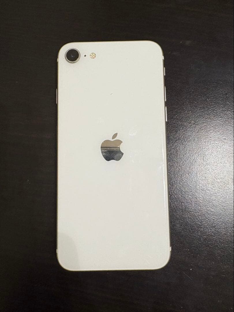 れ*い様 Apple iPhone SE (第2世代) ホワイト