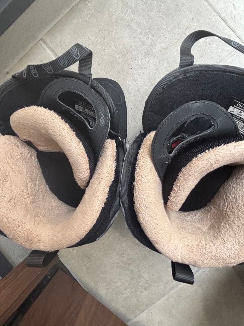 サロモン　スノーボードブーツ（レディース）