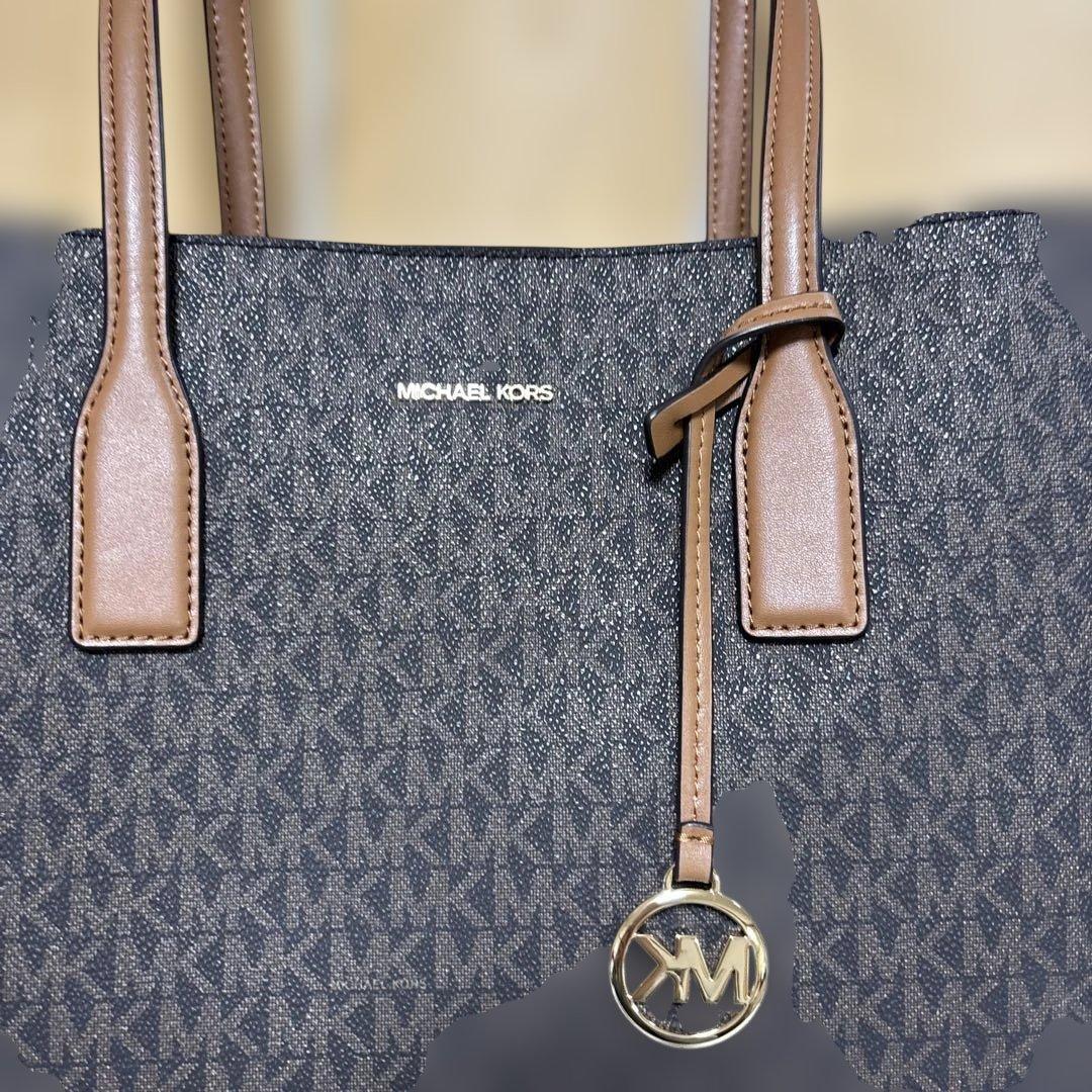新品　マイケルコース　トートバッグ お値下げしました！