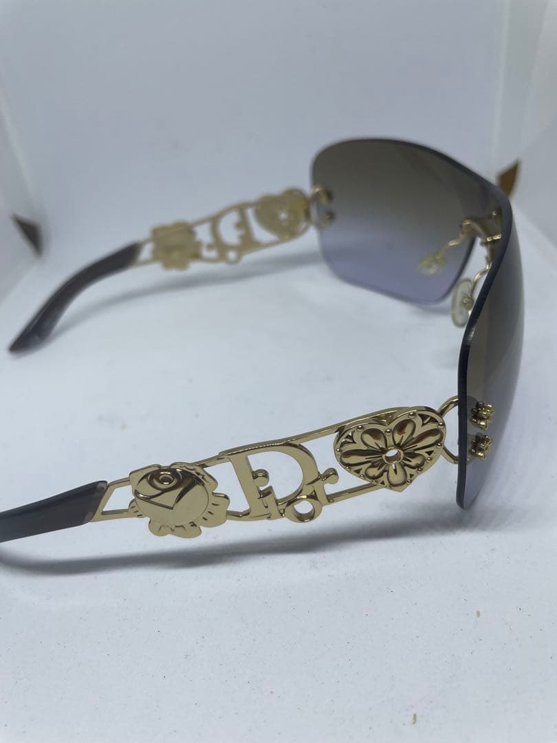 ディオール　Dior サングラス　ロゴ　モチーフ　美品