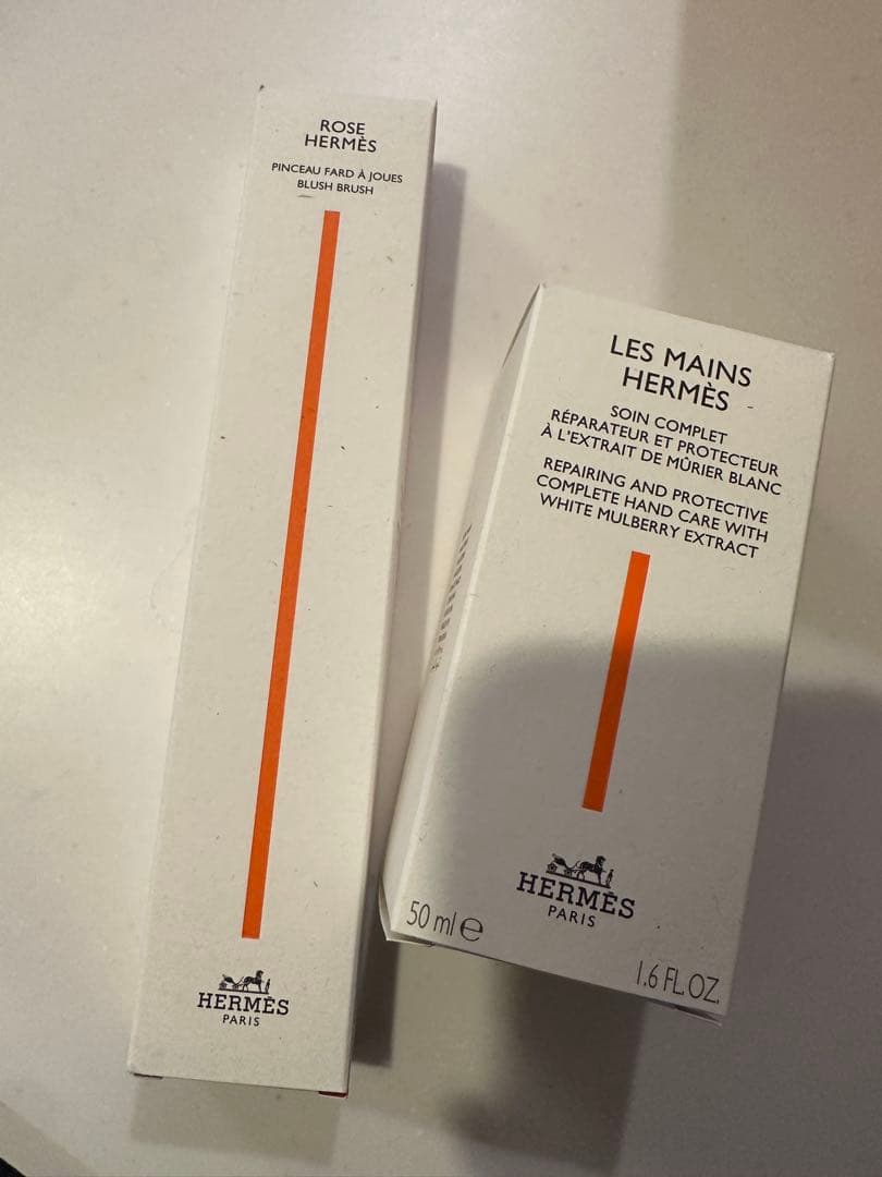 エルメス ハンドクリーム＆チークブラシ