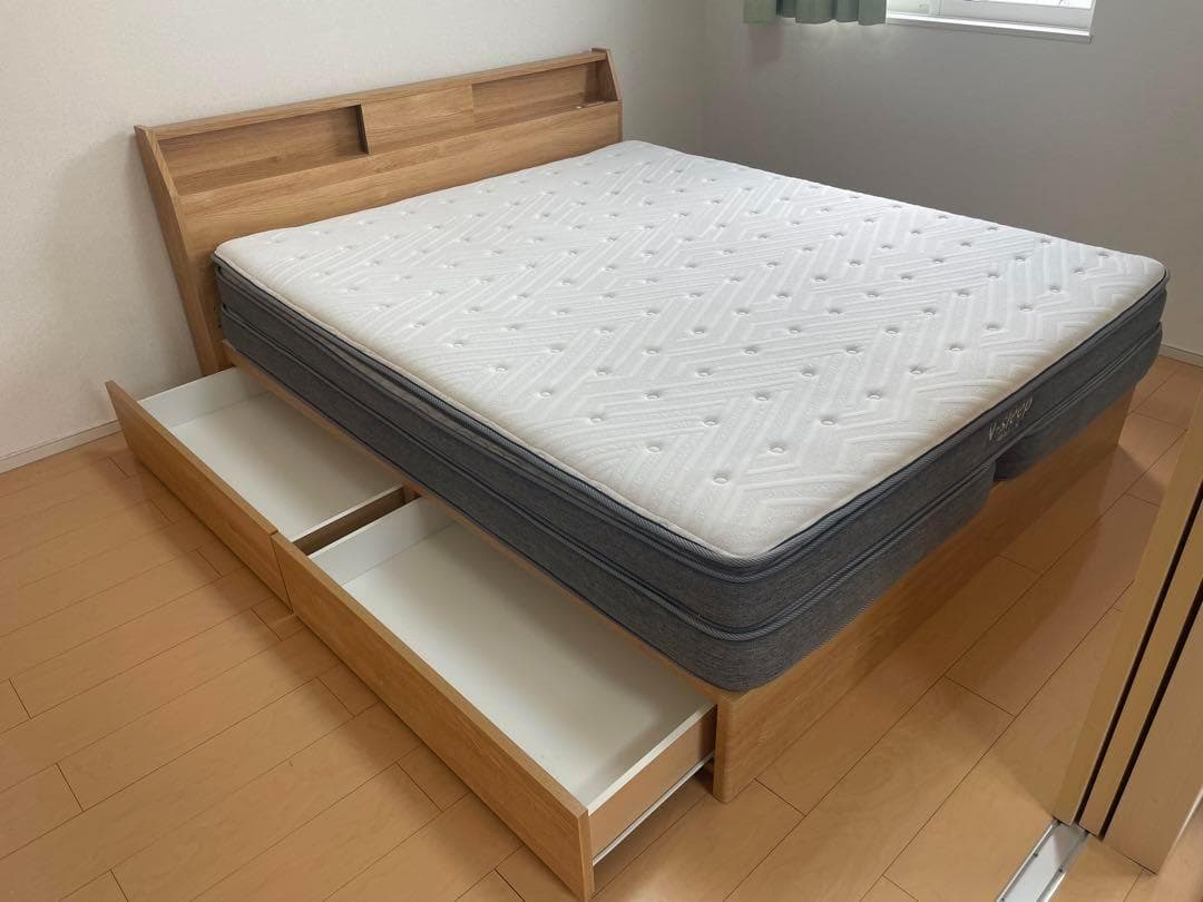 【ニトリ】収納付きクイーンベッド ＆ マットレス付き