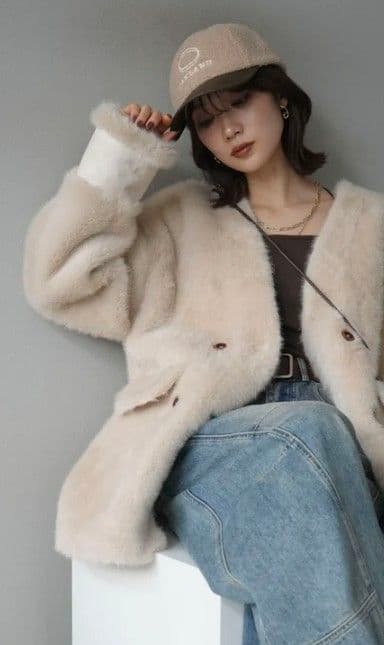 〈新品未使用タグ付〉Lumier バッグ付ノーカラーコート/ベージュ