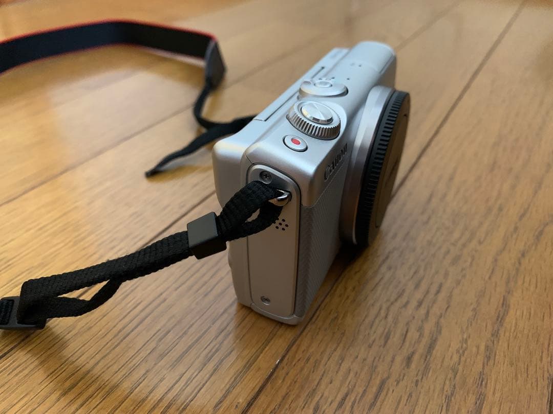 【中古品】Canon ミラーレス一眼カメラEOS M100+付属品セット