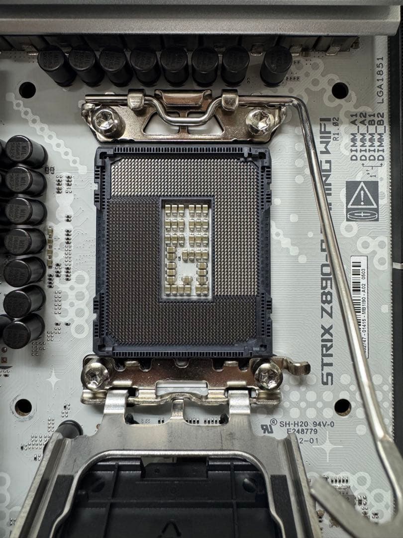 ASUS ROG STRIX Z890-A GAMING WIFI マザーボード