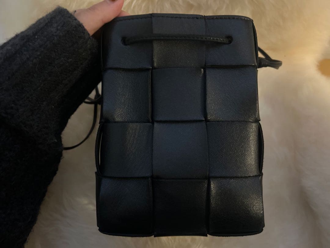 ボッテガヴェネタ　スモールカセットバッグ