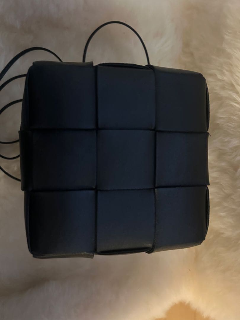 ボッテガヴェネタ　スモールカセットバッグ