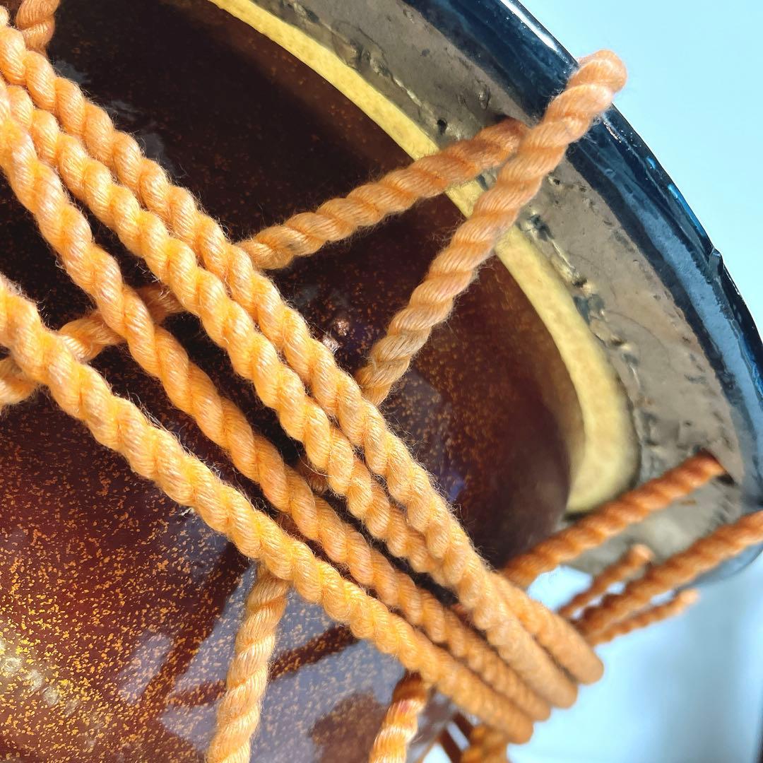 【美品・締め太鼓】　和太鼓 34.5cm×17cm 打楽器　和楽器　台座　金彩