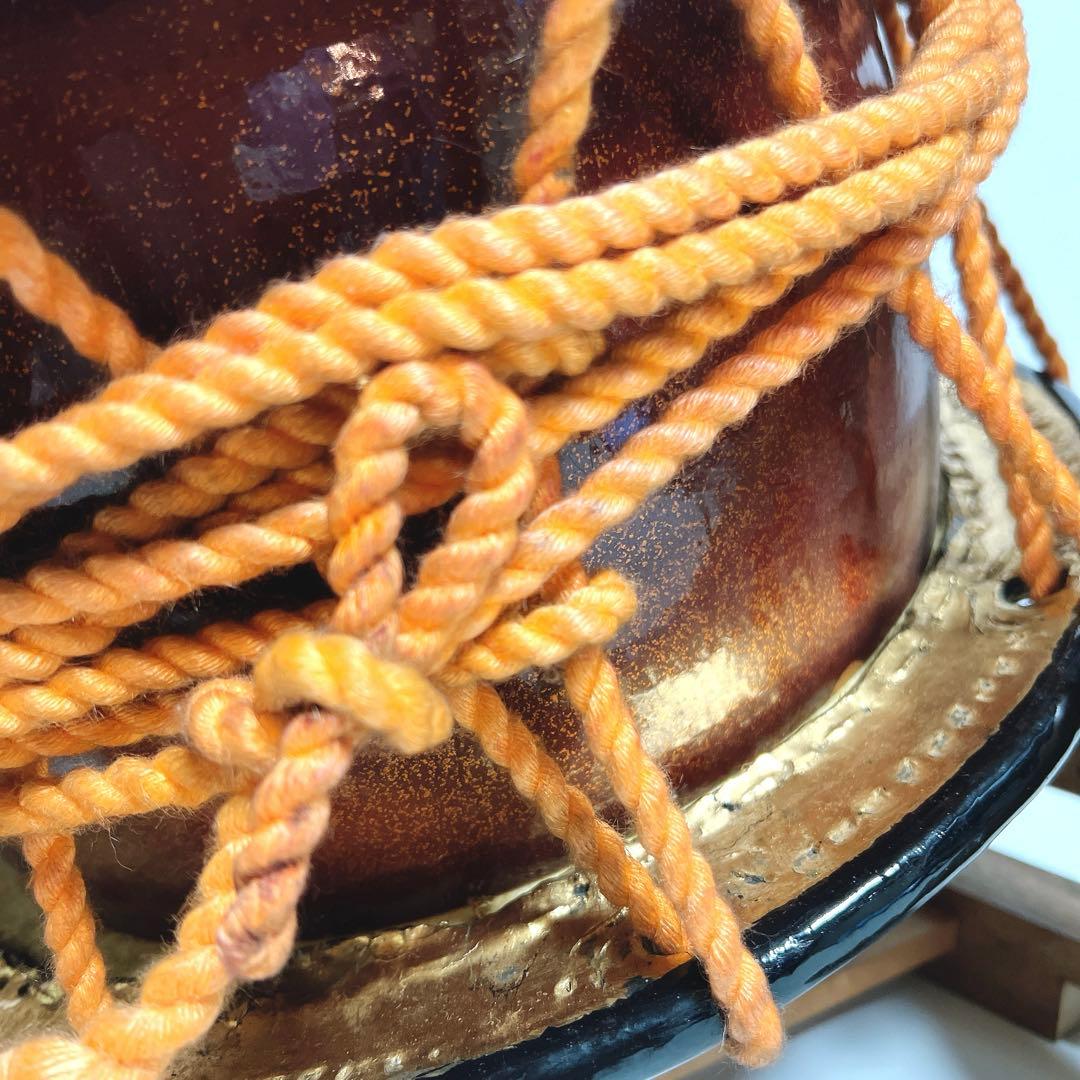 【美品・締め太鼓】　和太鼓 34.5cm×17cm 打楽器　和楽器　台座　金彩