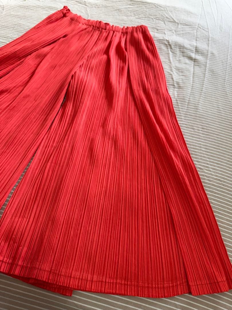 プリーツプリーズ　8分丈ガウチョパンツ　オレンジ　サイズ4