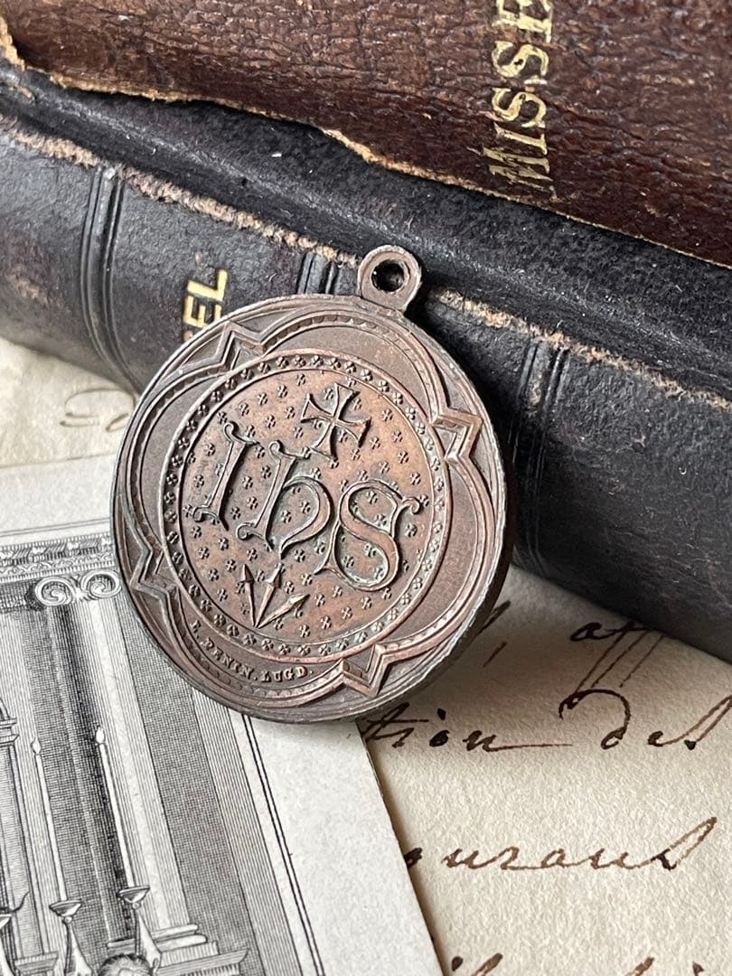 ブロンズアンティークメダイ　キリスト　荊の冠