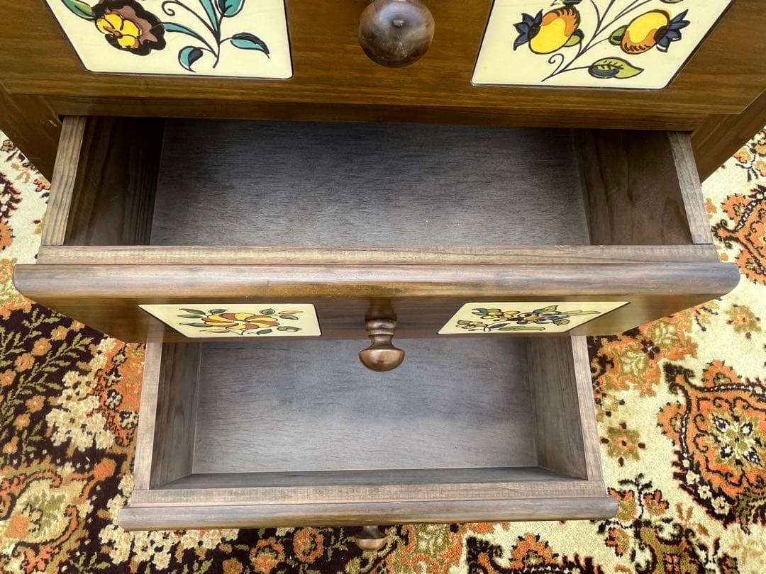 北欧 昭和レトロ 花柄タイル 木製チェスト 4段 箪笥 カントリー アンティーク