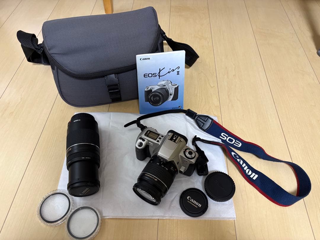 最終値下げCanon EOS Kiss III 一眼レフカメラダブルズームキット