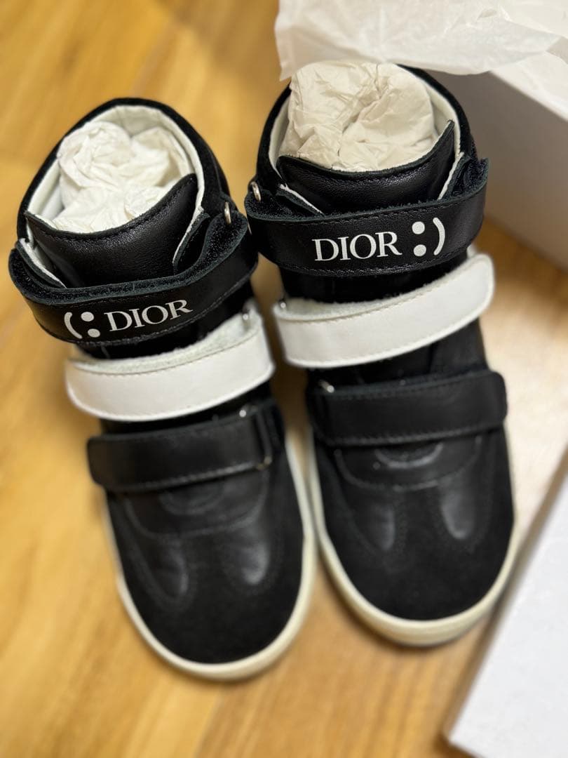 新品・未使用　Dior キッズ レザー　スニーカー　箱付き