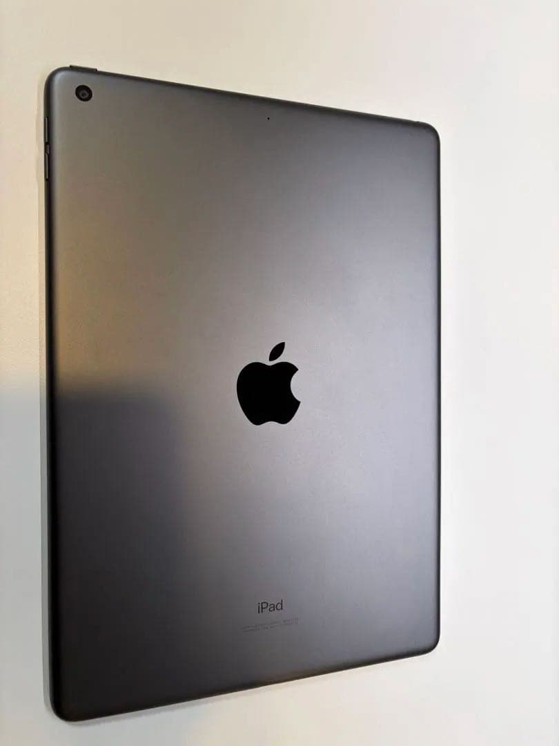 Apple iPad 第7世代　スペースグレー