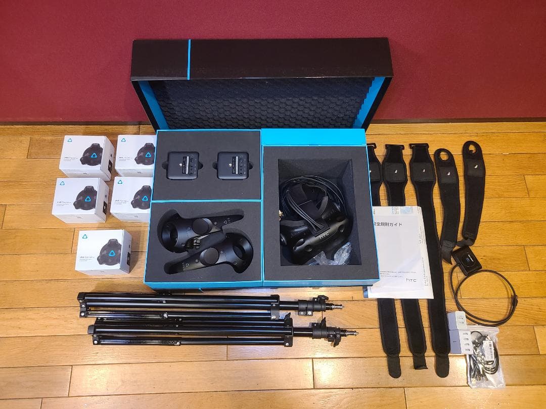 HTC Vive本体＆Viveトラッカー 5個セット VRフルトラッキング