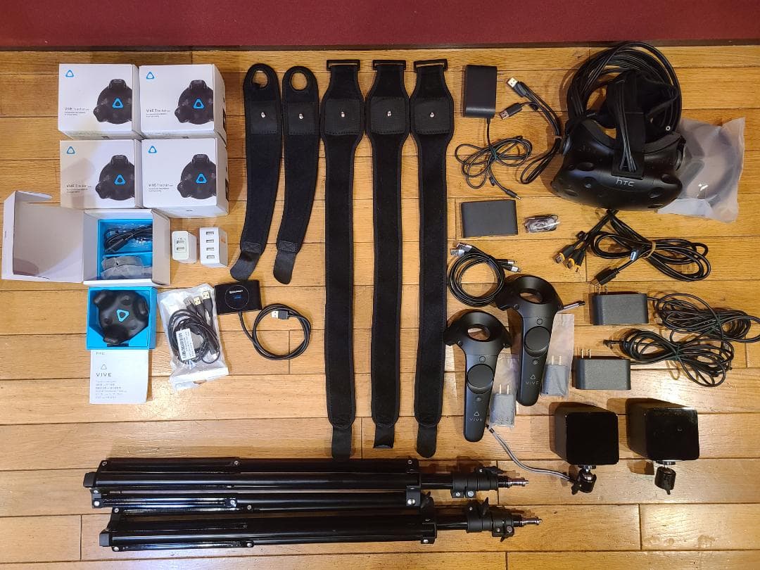 HTC Vive本体＆Viveトラッカー 5個セット VRフルトラッキング