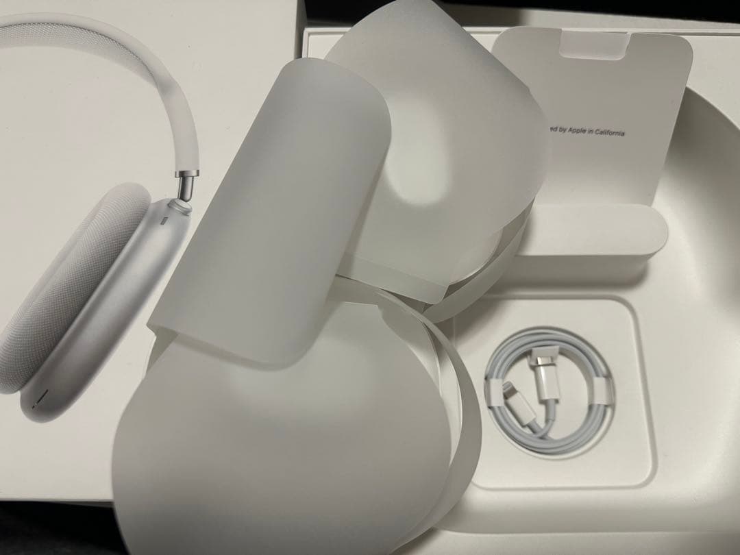 【美品】AirPods Max シルバー　おまけ付き