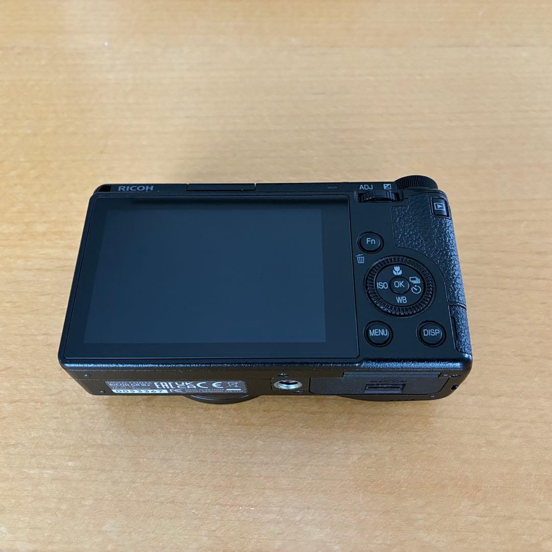 RICOH GR IIIx リコー 純正バッテリーチャージャー、ストラップ付き