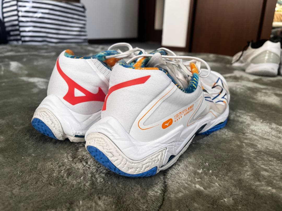 Mizuno Wave Lightning Z8 バレーボールシューズ