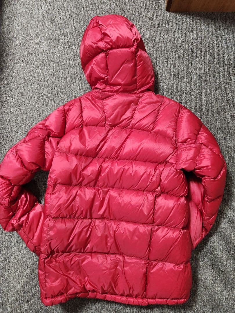 マーモット ダウンジャケット