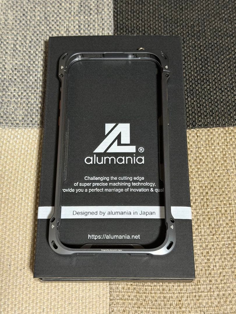 alumania アルマニア iPhone15 Pro MAX バンパー