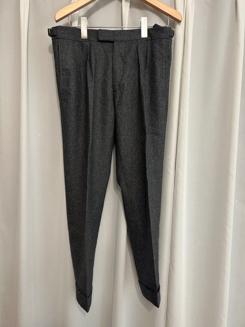 ベルナールザンス　ウールフランネル　スラックス　サイドアジャスター　グレー