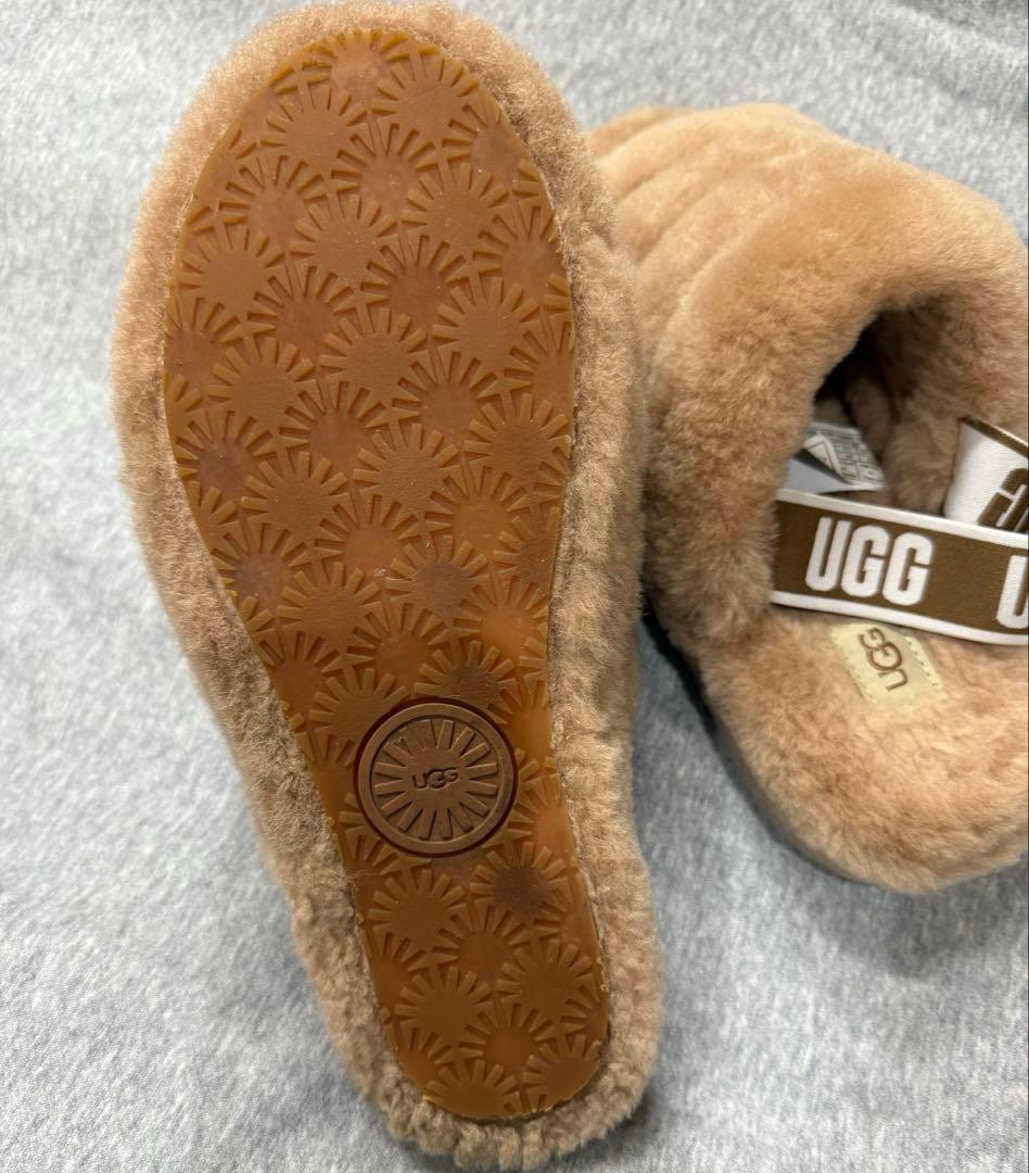 ★myk★UGG ファーサンダル　25cm（通常24.5-25）