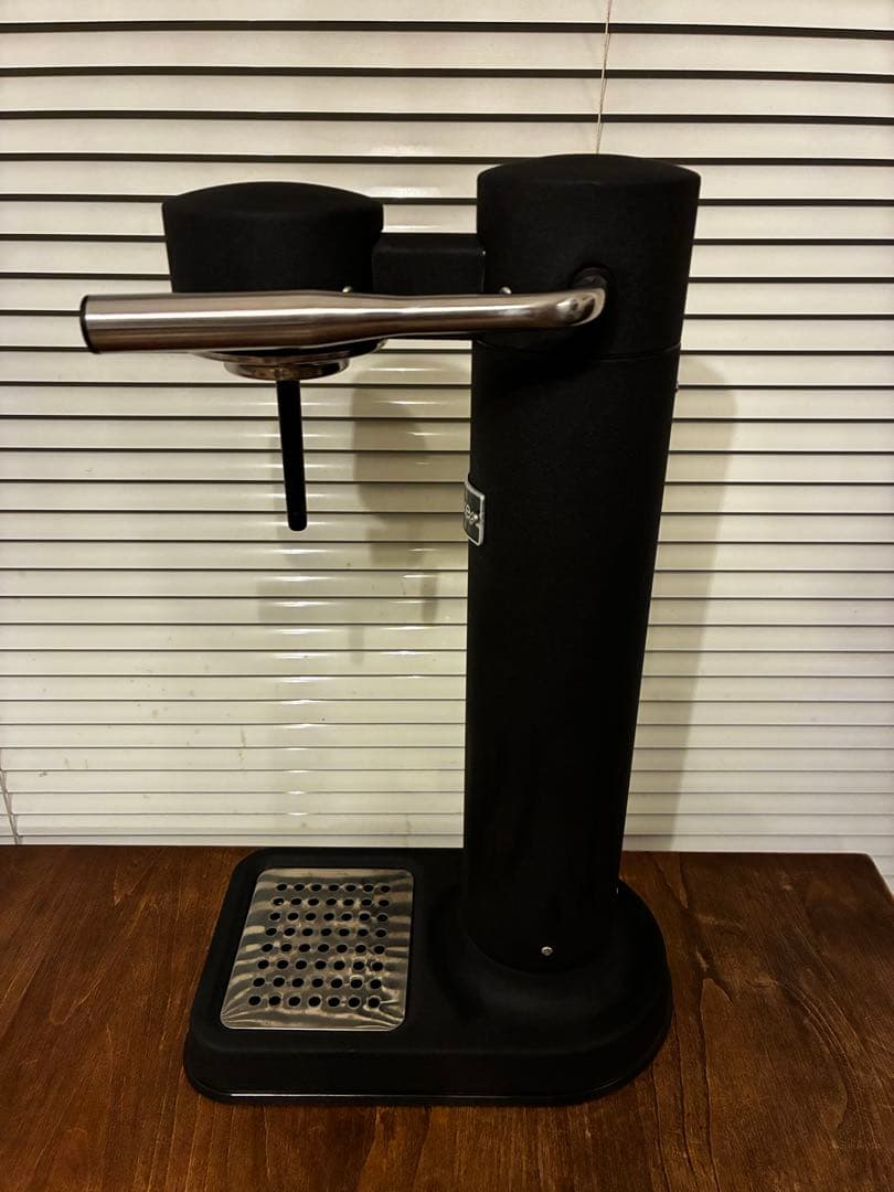 Aarke 炭酸水メーカー マットブラック　カーボネーター