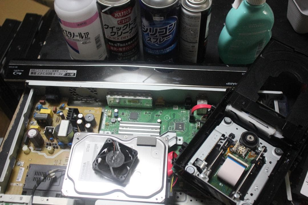 SHARP BD-W1500　ブルーレイ　1TB　リモコン　HDMI　2013年