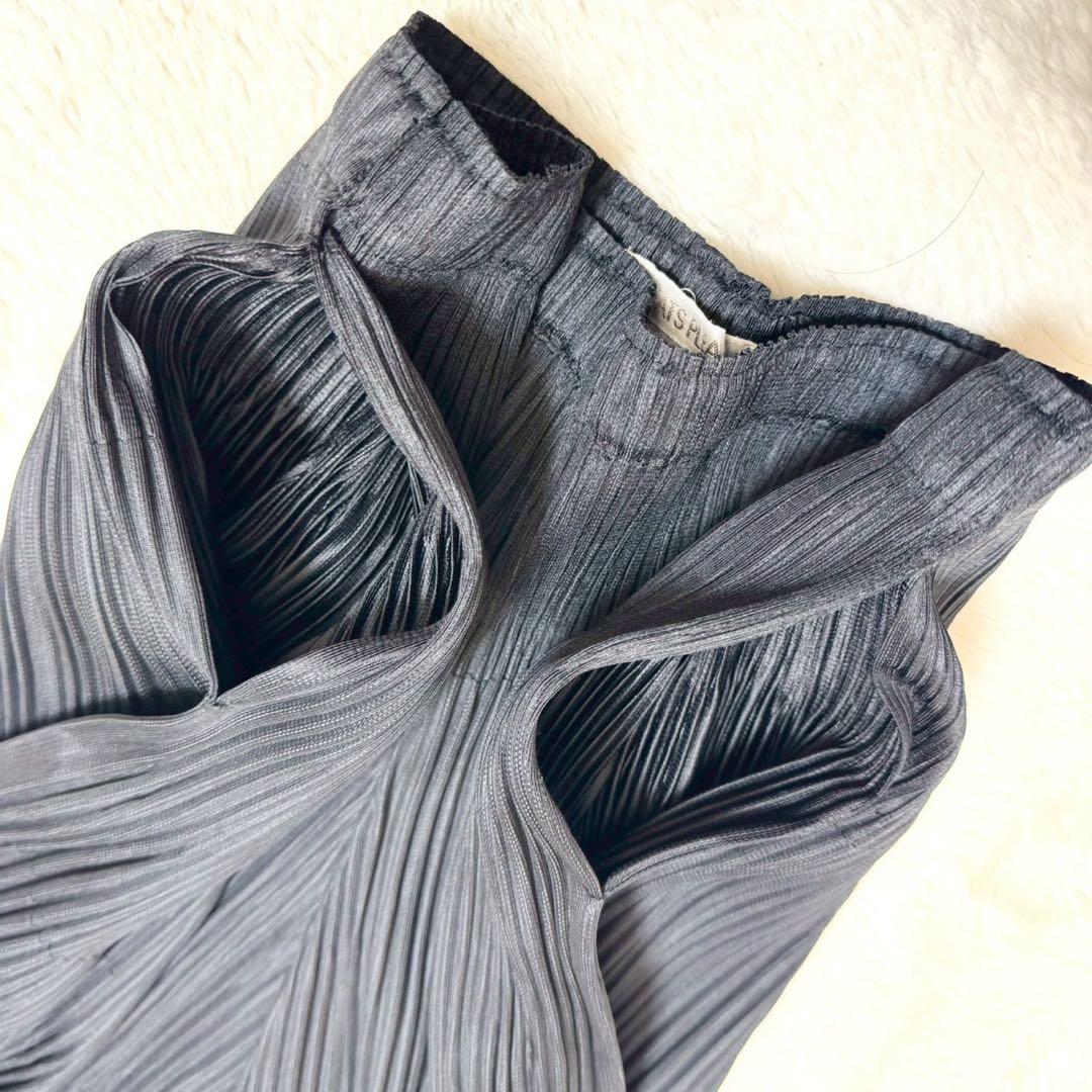 PLEATS PLEASE イッセイミヤケ プリーツ ポケット付 ハーフパンツ