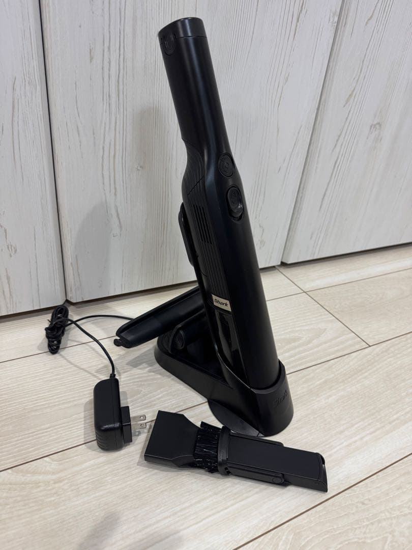 【極美品】Shark EVOPOWER　充電式ハンディクリーナー　WV270J
