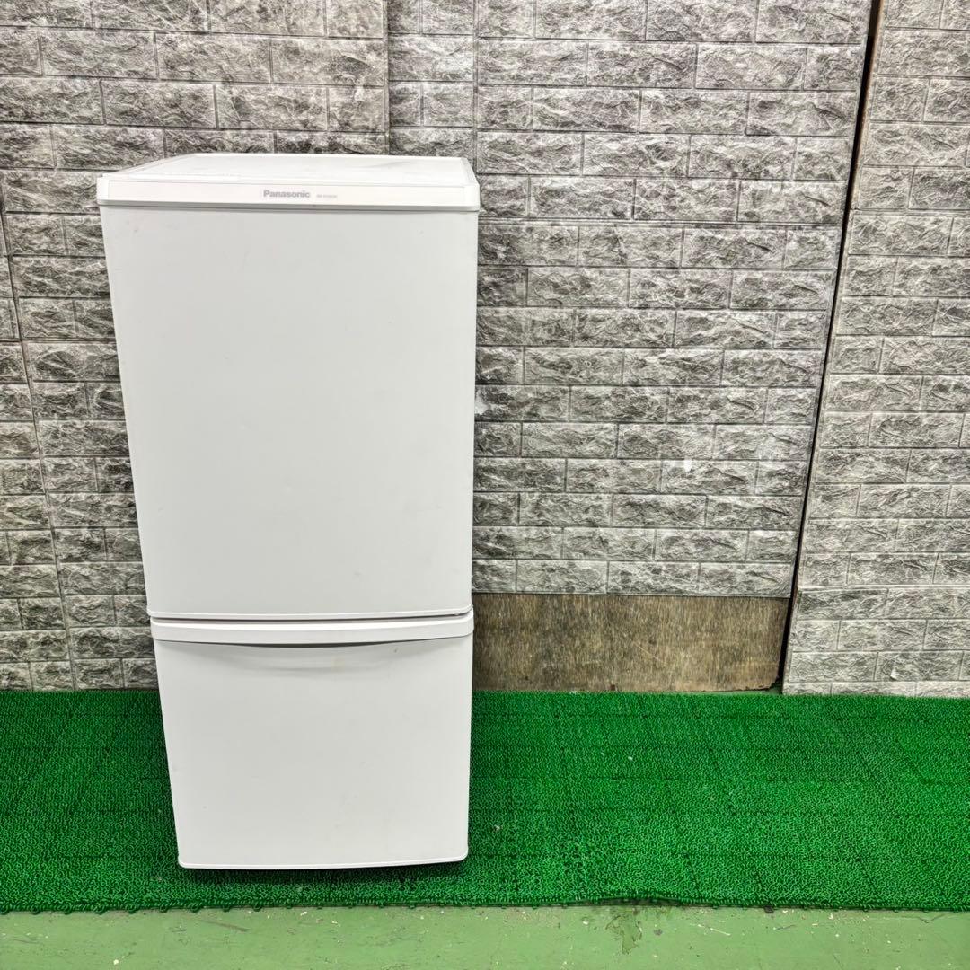 234 パナソニック　冷蔵庫　容量138L 小型　一人暮らし　ホワイトカラー