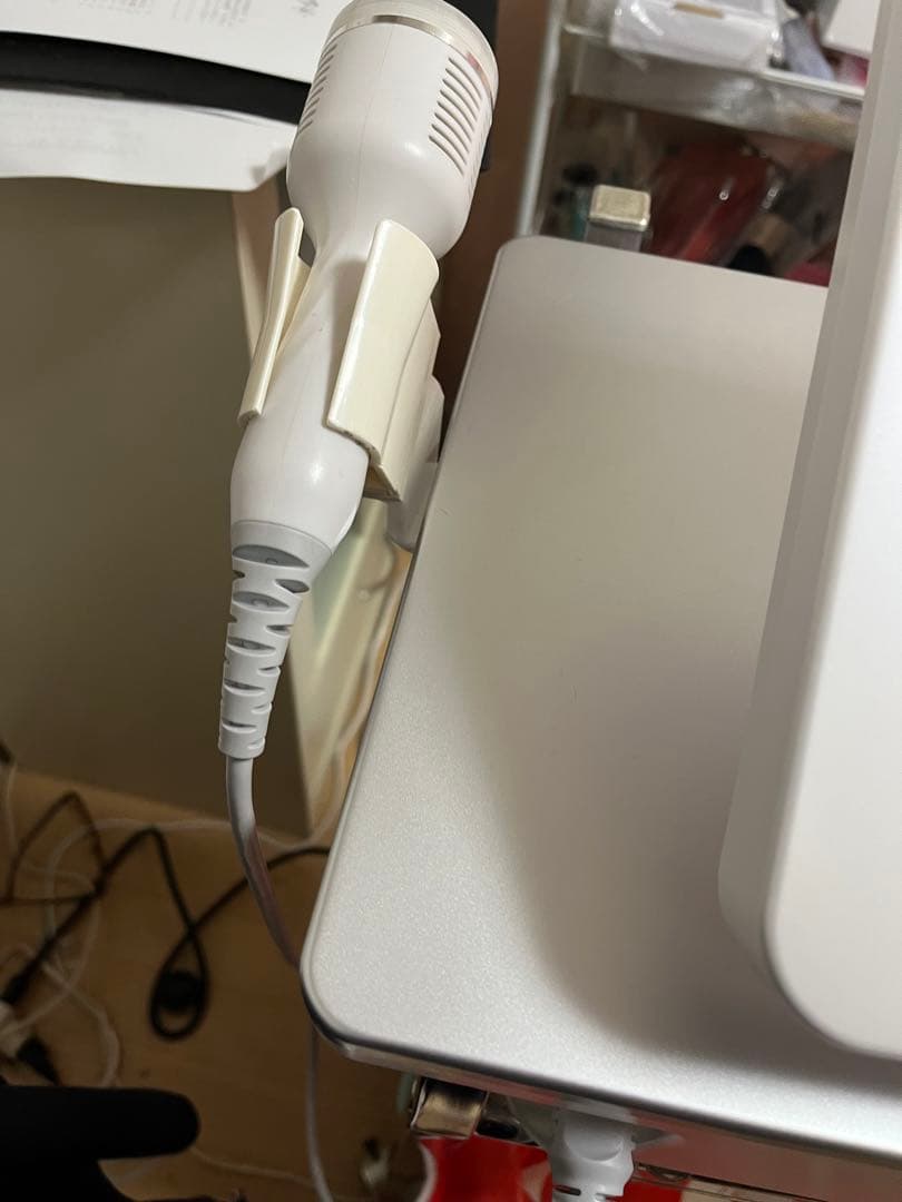 業務用エステ　次世代ダーマペンRF（マイクロニードルRF）　早い者勝ち！