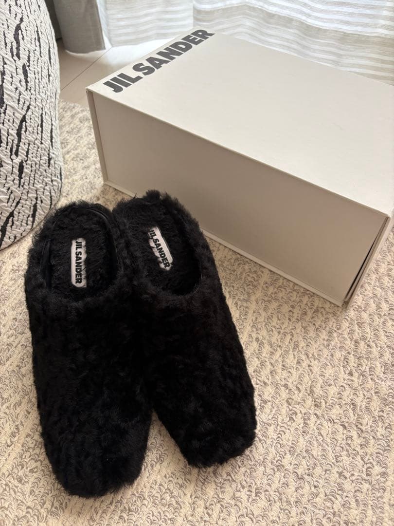 【35XXXV】JIL SANDER ボアミュール　size38ブラック