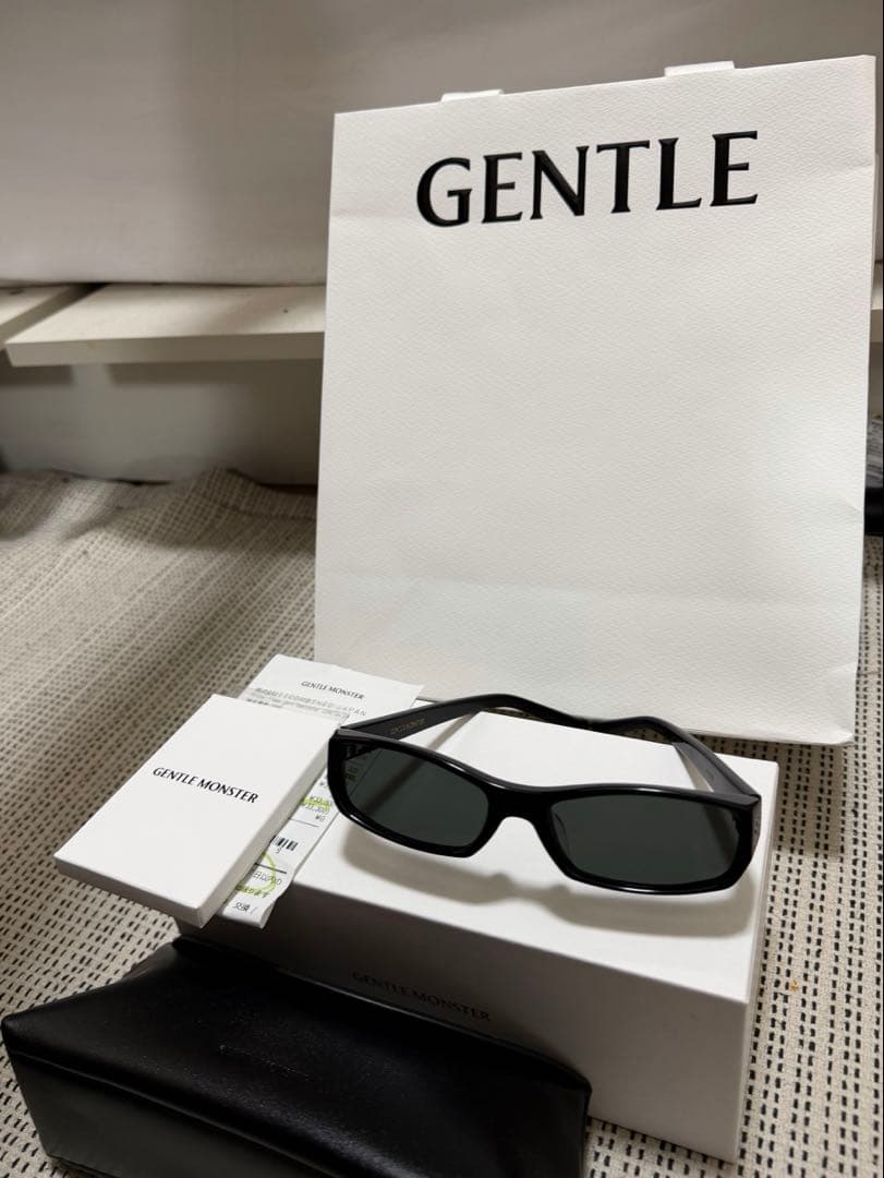 【極美品】GENTLE MONSTER NOID 01 サングラス