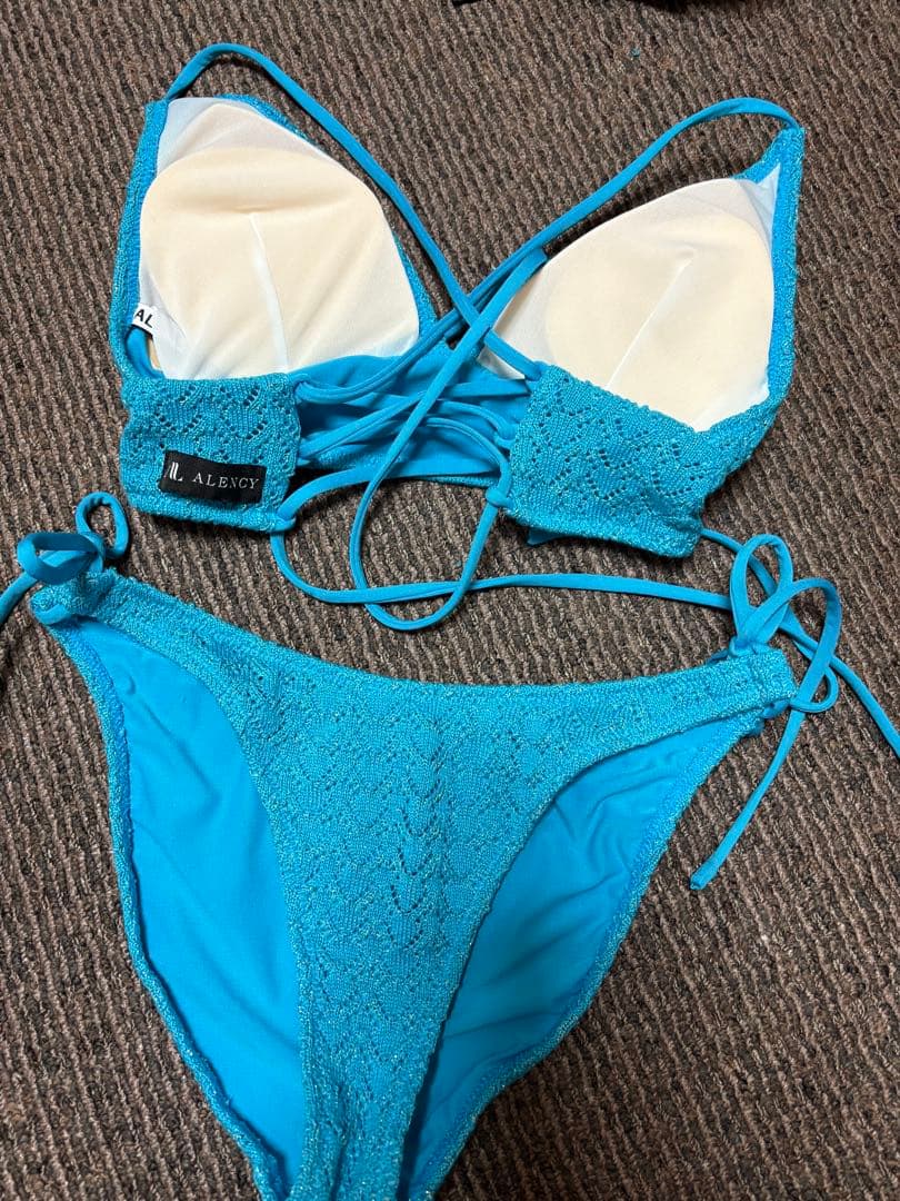 alency ラメニットビキニターコイズ ブルー　水着