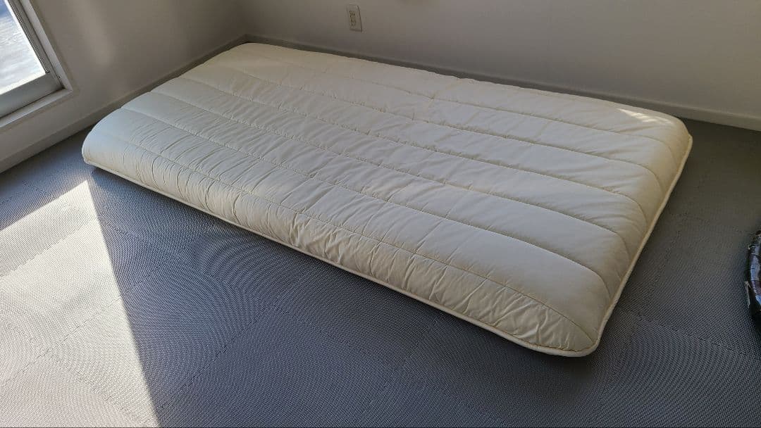 【美品】【送料込み】雲のやすらぎプレミアム　マットレス　シングルサイズ　２