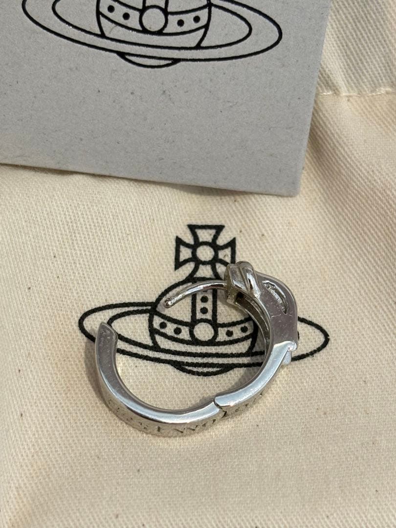 ☺︎限定割引中☺︎販売証明書有Vivienneシルバーシングル フープピアス