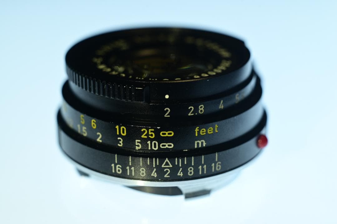 Leica Summicron-C 40mm F2 専用フード・変換リング付属