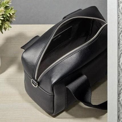 カルバンクライン 軽量 コンパクト クロスボディバッグ 斜め掛け