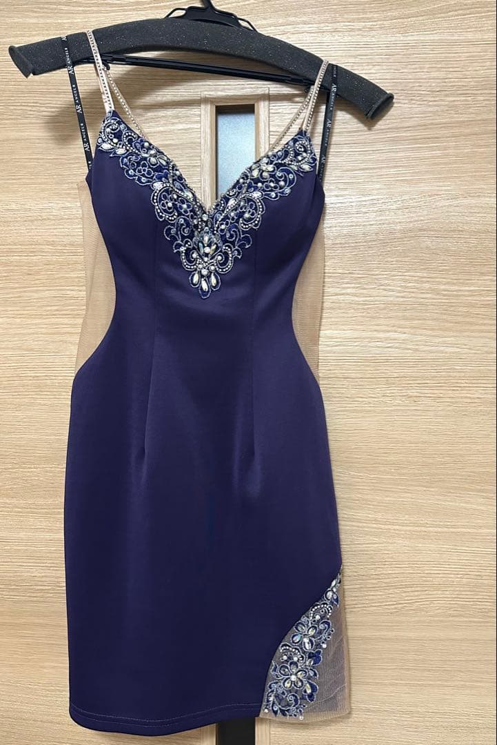 【エンジェルアール】 紫 ビーズ刺繍 タイトドレス