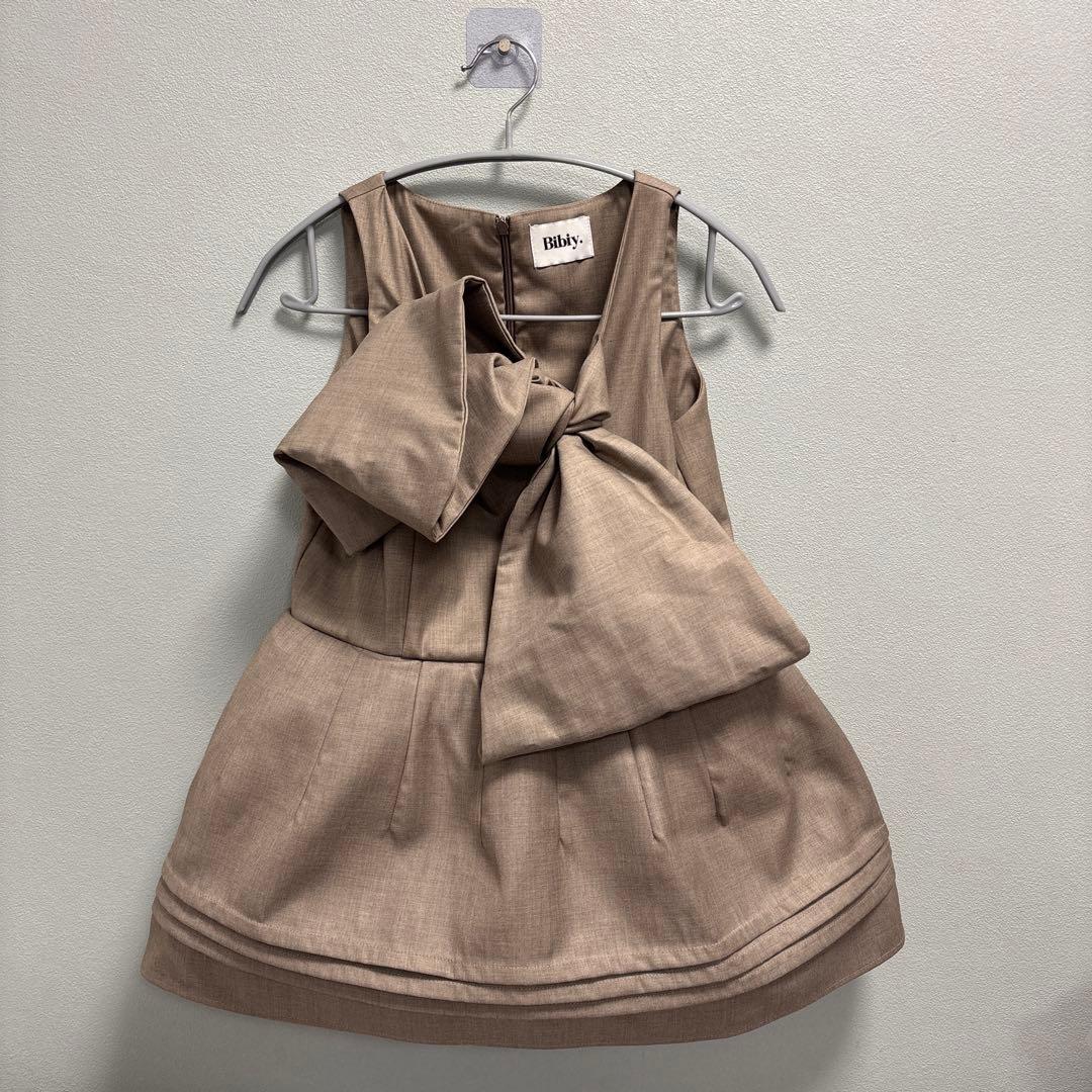 ぱんださん専用Bibiy. ビビィ リボントップス ノースリーリボン ブラウス