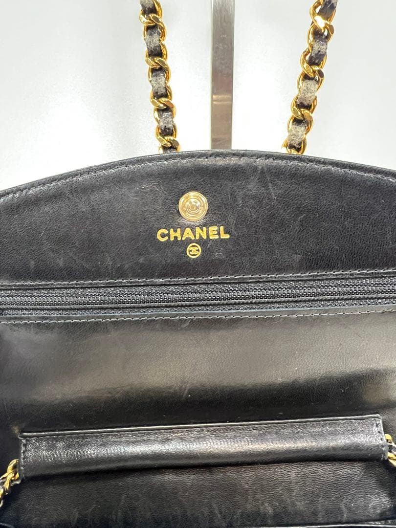 CHANEL ブラックレザー チェーンウォレット バッグ