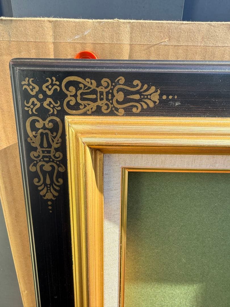 超美品　F15サイズ 油彩額縁 前面ガラス＆供箱付き黒と金の装飾　1230①倉庫