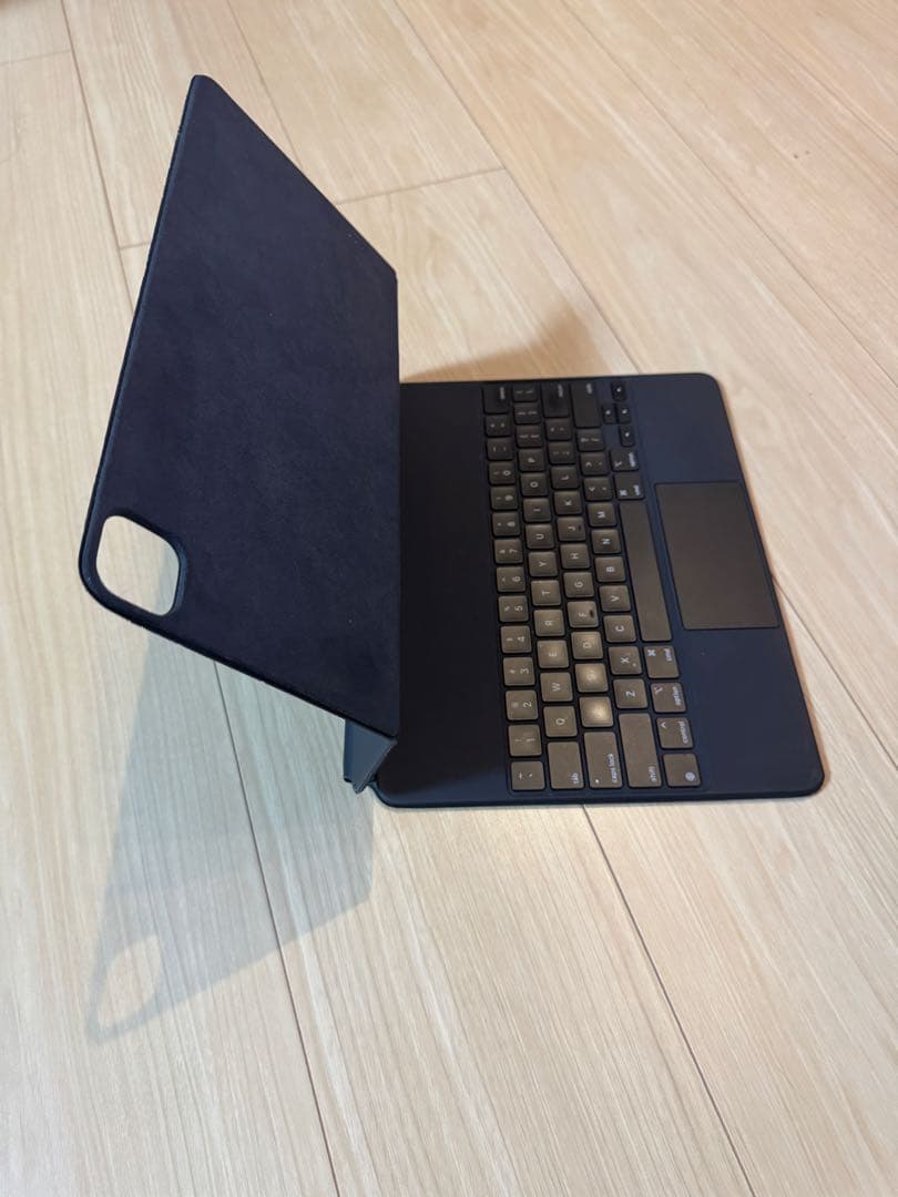 Apple純正iPad pro12.9インチ（第4世代）専用マジックキーボード