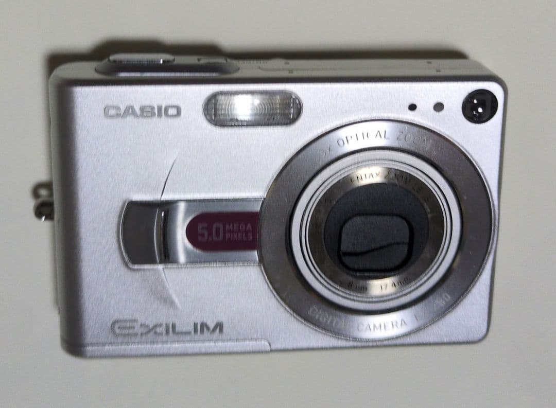 デジタルカメラ CASIO EXILIM EX-Z50