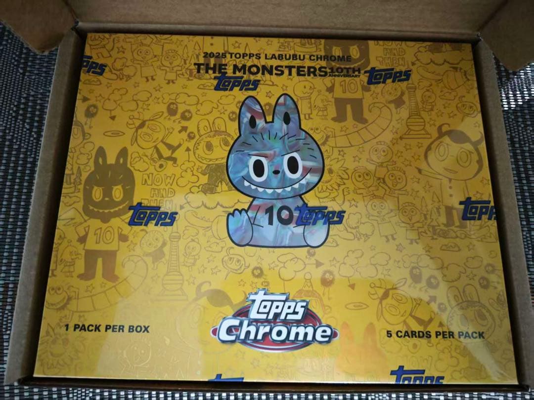 Topps Chrome 10周年記念ボックス　ラブブ　1BOX 新品未開封